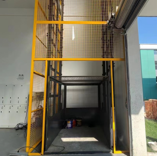 尤溪导轨式升降机助力物流园破解运输难题